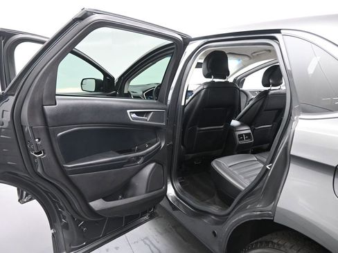 Certified 2017 Ford Edge SEL w/ Equipment Group 201A image 19