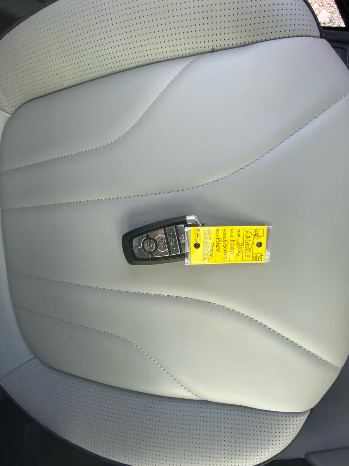 Used 2026 Ford Escape SE w/ PHEV Premium Package FWD image 35