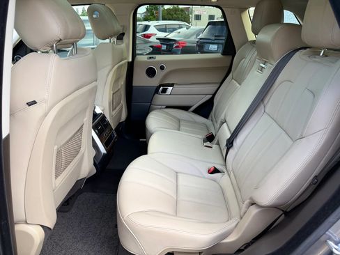 Used 2016 Land Rover Range Rover Sport HSE AWD/4WD image 16