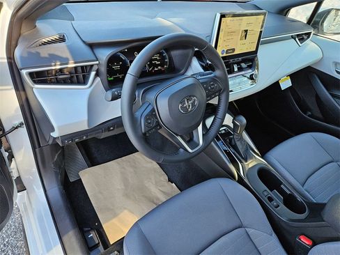 New 2026 Toyota Corolla SE image 9