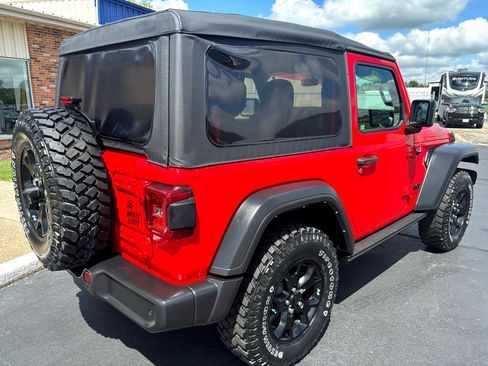 Used 2021 Jeep Wrangler Sport image 3