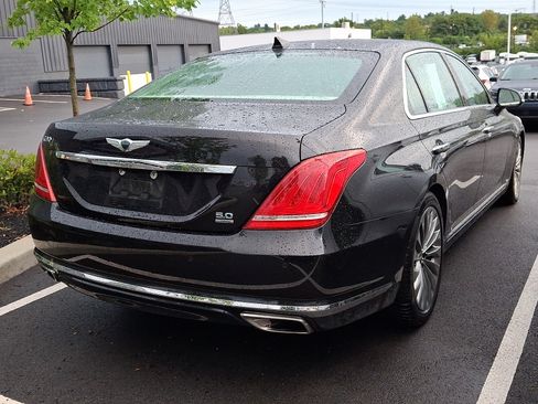 Used 2018 Genesis G90 5.0 Ultimate image 4