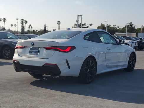 New 2026 BMW 430i Coupe w/ M Sport Package RWD image 3