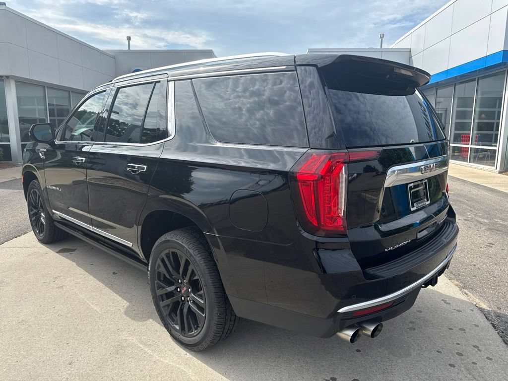 Used 2021 GMC Yukon Denali w/ Denali Premium Package AWD/4WD image 7