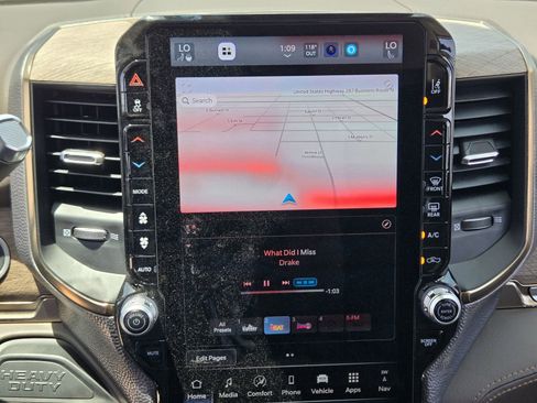 New 2025 RAM 2500 Limited image 15