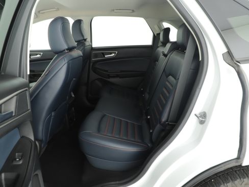 Used 2023 Ford Edge SEL w/ Sport Appearance Package AWD/4WD image 13