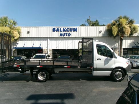 Used 2019 Mercedes-Benz Sprinter 170 image 1