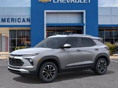 New 2026 Chevrolet TrailBlazer LT w/ Convenience Package FWD image 3