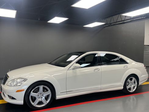 Used 2009 Mercedes-Benz S 550 4MATIC image 2