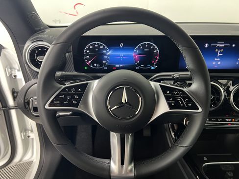 New 2026 Mercedes-Benz CLA 250 4MATIC image 27