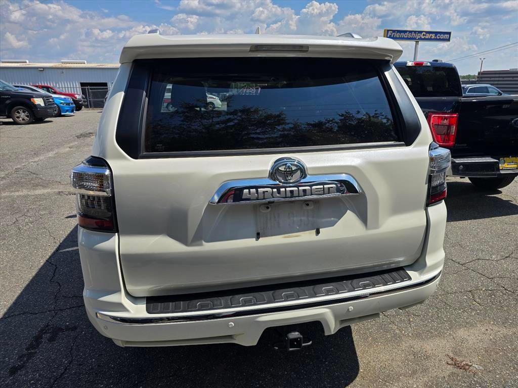 Used 2022 Toyota 4Runner Limited AWD/4WD image 13