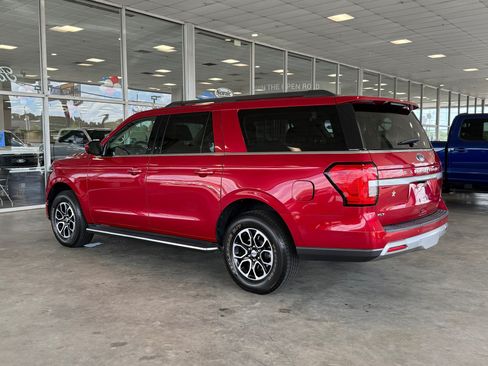 Used 2022 Ford Expedition Max XLT AWD/4WD image 3