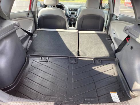 Used 2014 Hyundai Accent SE image 22