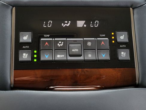 Used 2016 Lexus LX 570 4WD image 11