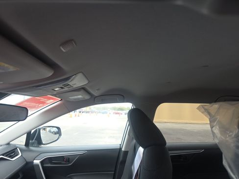 Used 2025 Toyota RAV4 LE image 16