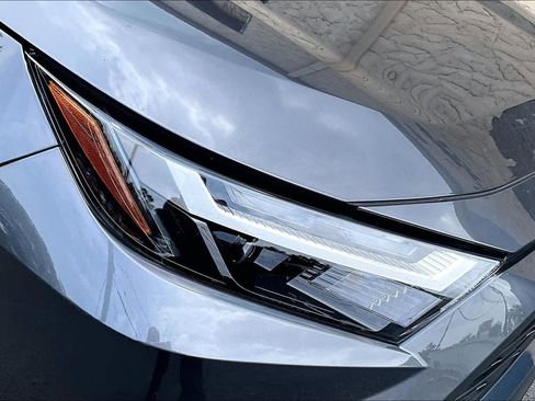 Certified 2025 Toyota RAV4 LE AWD/4WD image 27