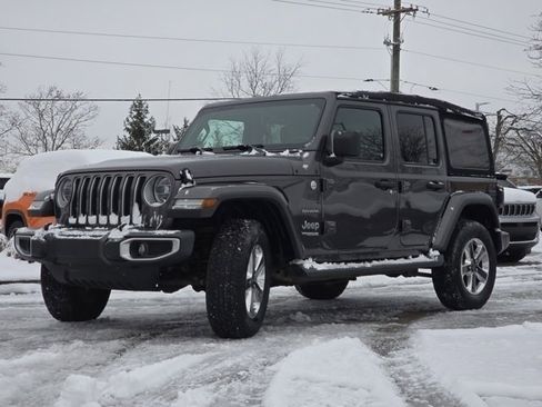 Used 2018 Jeep Wrangler Unlimited Sahara image 24