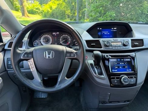 Used 2015 Honda Odyssey EX-L image 10