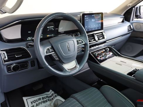 Used 2019 Lincoln Navigator Black Label w/ Cargo Package AWD/4WD image 13