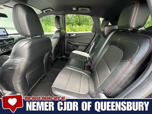 Used 2025 Ford Escape ST-Line Select AWD/4WD image 21