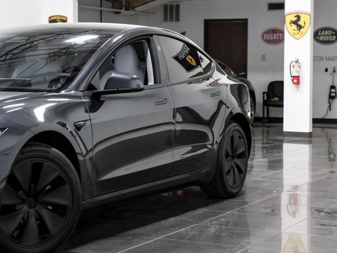 Used 2025 Tesla Model 3 Long Range image 10