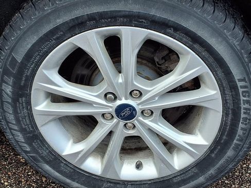 Used 2019 Ford Escape SEL AWD/4WD image 9