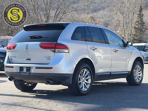 Used 2013 Lincoln MKX AWD image 6