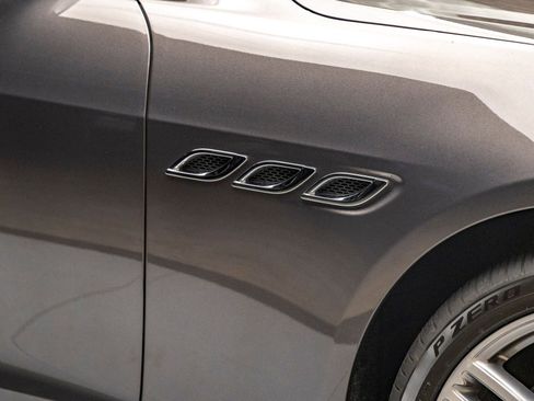 Used 2017 Maserati Quattroporte S GranLusso Q4 image 40