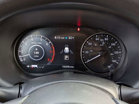 Used 2023 Nissan Kicks SV image 25