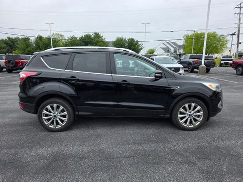 Used 2018 Ford Escape Titanium AWD/4WD image 6