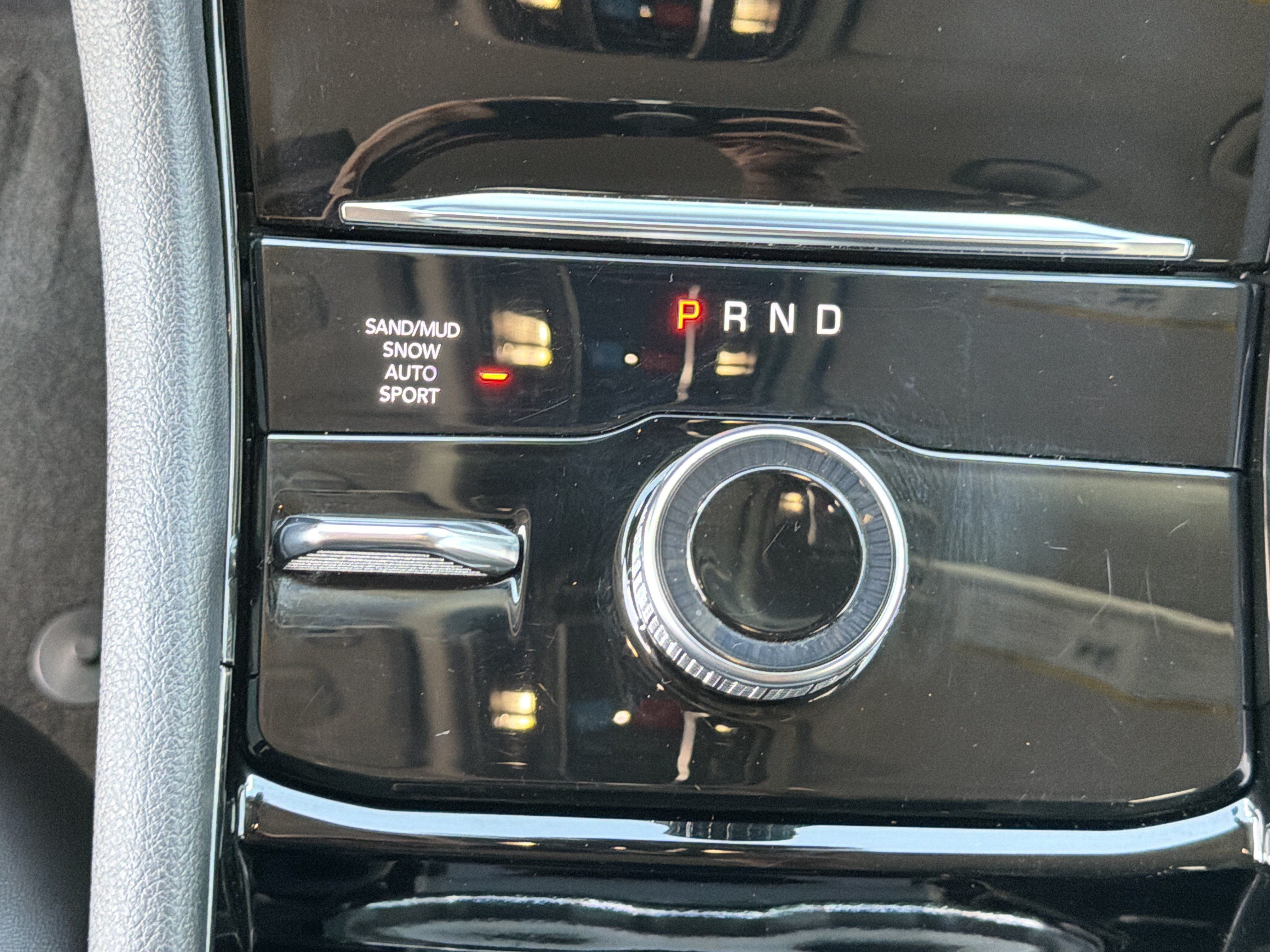Used 2022 Jeep Grand Cherokee L Limited AWD/4WD image 39