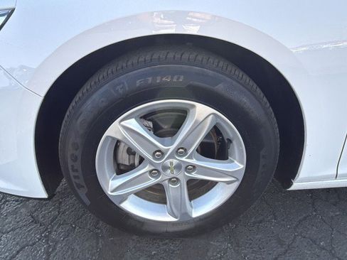 Certified 2020 Chevrolet Malibu LS image 17