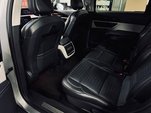 Used 2024 Lincoln Nautilus Reserve image 20