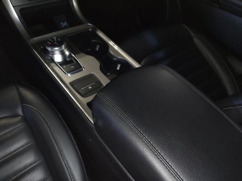 Used 2024 Ford Edge SEL image 26