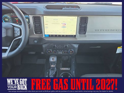 New 2025 Ford Bronco Outer Banks w/ Black Appearance Package AWD/4WD image 11