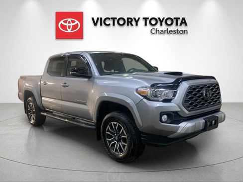 Used 2020 Toyota Tacoma TRD Sport AWD/4WD image 5