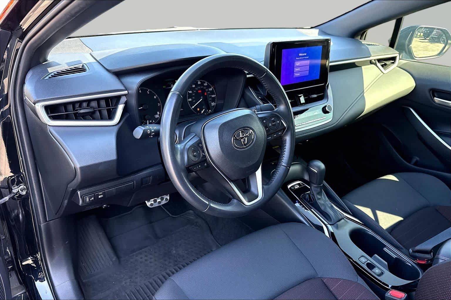 Certified 2024 Toyota Corolla SE w/ SE Premium Package FWD image 17