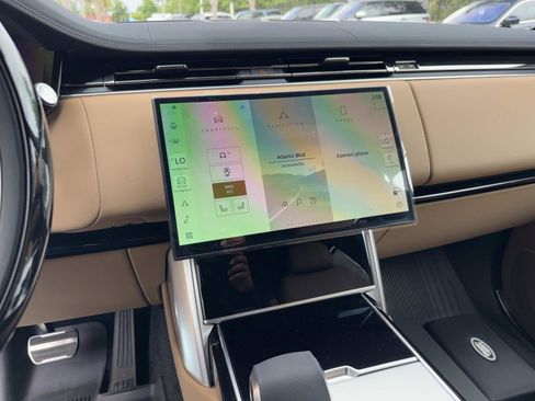 New 2026 Land Rover Range Rover Long Wheelbase SE AWD/4WD image 26