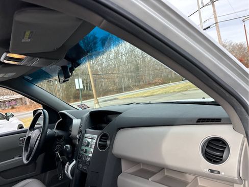 Used 2011 Honda Pilot EX-L image 26