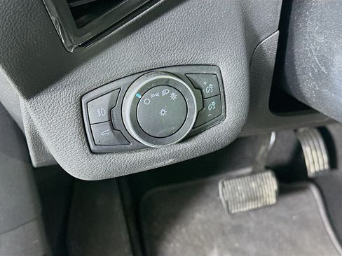 Used 2017 Ford Escape Titanium w/ Equipment Group 301A AWD/4WD image 17
