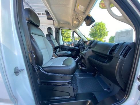Used 2026 RAM ProMaster 2500 w/ Convenience Group FWD image 16