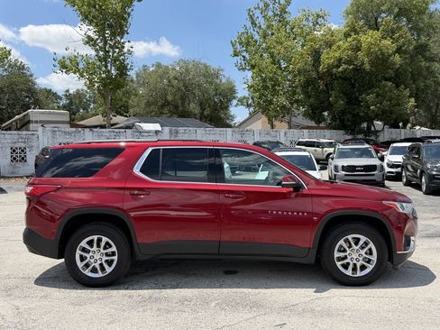 Used 2021 Chevrolet Traverse LT w/ LPO, Floor Liner Package AWD/4WD image 4