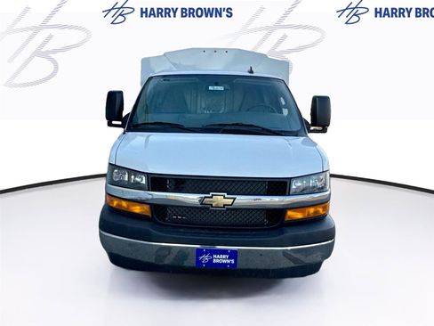 New 2025 Chevrolet Express 3500 w/ Power Convenience Package RWD image 4