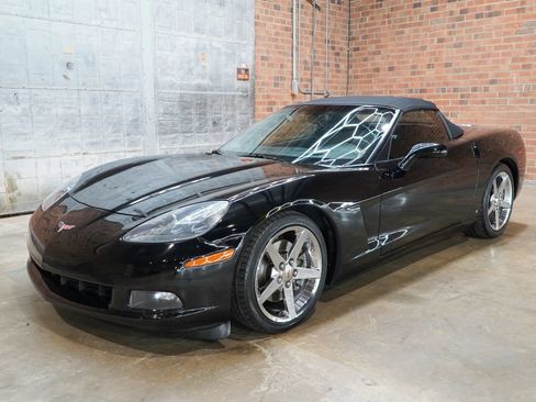Used 2008 Chevrolet Corvette Convertible w/ Preferred Equipment Group RWD image 7