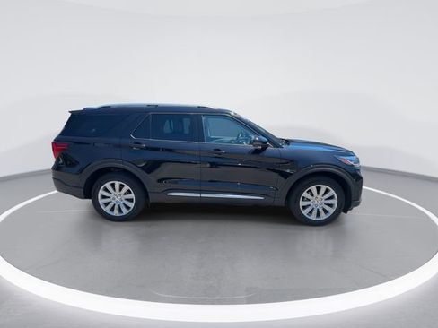 Certified 2025 Ford Explorer Platinum w/ LUX Leather Package AWD/4WD image 8