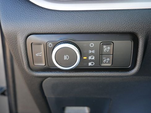 Used 2023 Ford Explorer XLT w/ Equipment Group 202A AWD/4WD image 26
