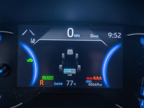 Certified 2025 Toyota RAV4 LE AWD/4WD image 43