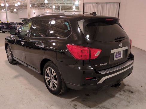 Used 2020 Nissan Pathfinder S FWD image 5