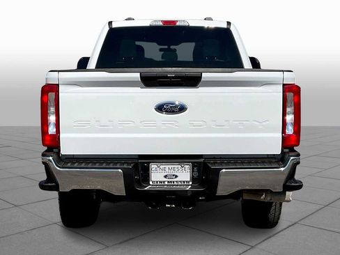 Used 2024 Ford F250 XLT w/ FX4 Off-Road Package image 4