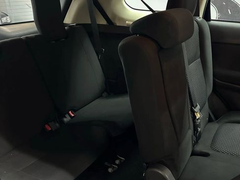 Used 2016 Mitsubishi Outlander ES image 24